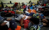 [ẢNH] Người di cư Honduras chạy trốn đói nghèo, ầm ầm đổ về biên giới Mỹ